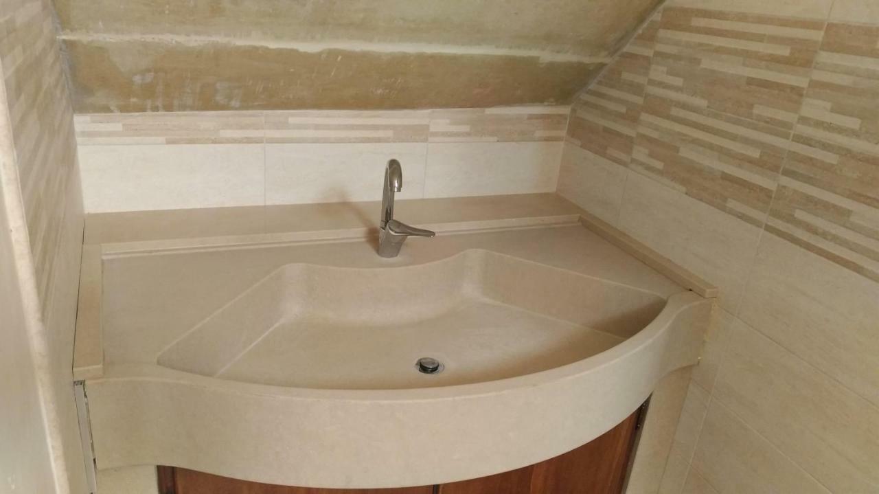 La Terrazza Sul Castello Apartment Palmariggi Bagian luar foto